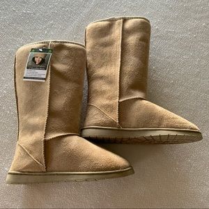 NWT Dawgs Microfibre Boots